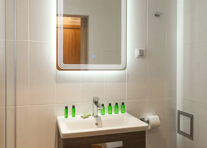 Хотел хюго 3*