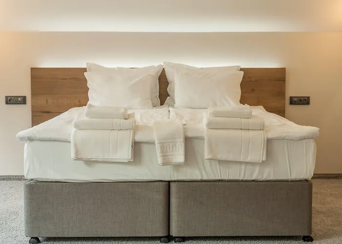 Хотел хюго 3*