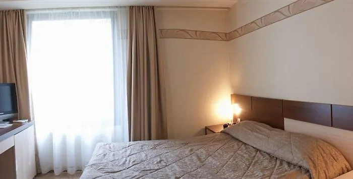 хюго Хотел 3*