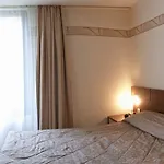 Hugo Hotel 3*