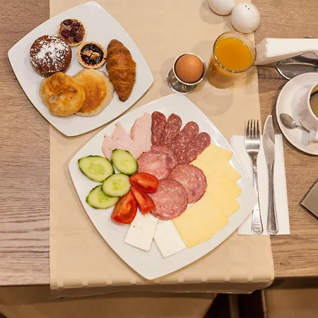 Hotell Hugo 3*